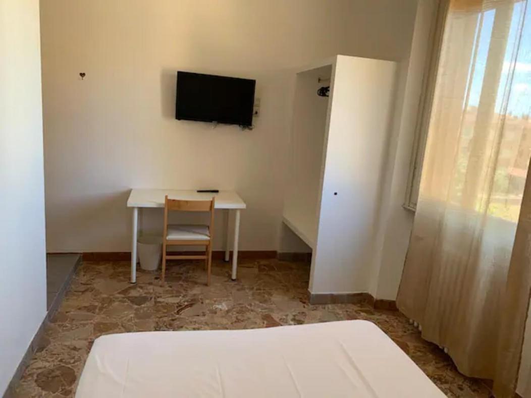Daniele Rooms Арецо Стая снимка