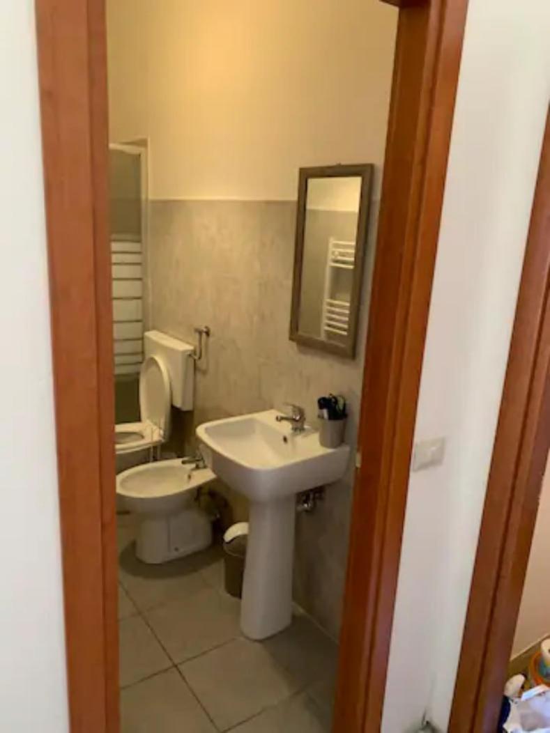 Daniele Rooms Арецо Стая снимка